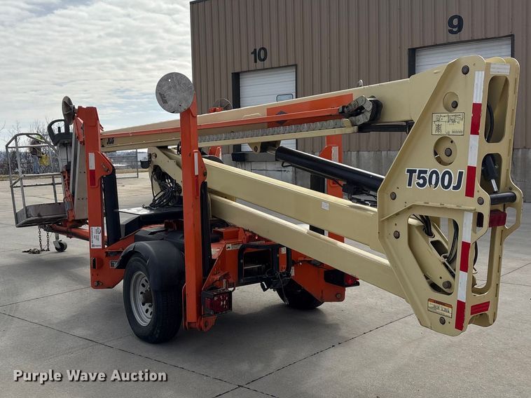 image for item FG2745 2009 JLG T500 boom lift