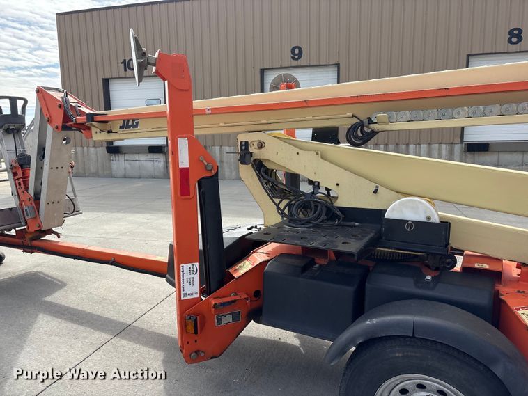 image for item FG2745 2009 JLG T500 boom lift