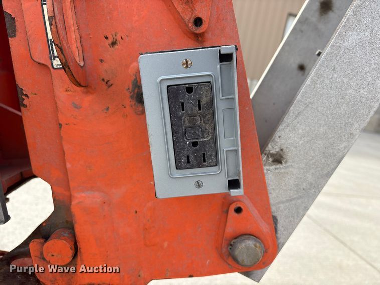 image for item FG2745 2009 JLG T500 boom lift