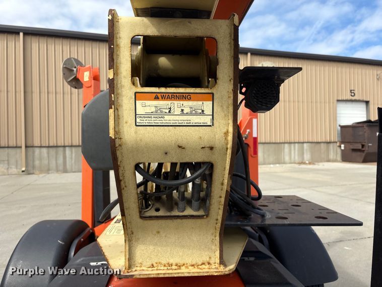 image for item FG2745 2009 JLG T500 boom lift