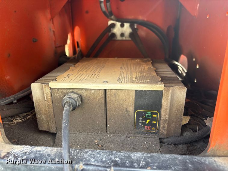 image for item FG2745 2009 JLG T500 boom lift