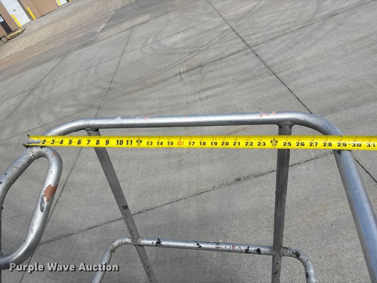 image for item FG2745 2009 JLG T500 boom lift