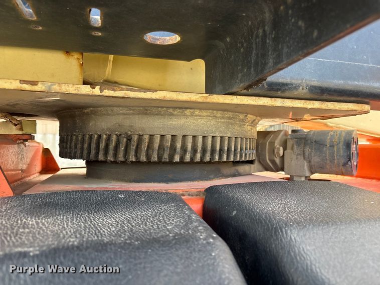 image for item FG2745 2009 JLG T500 boom lift