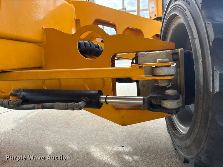 image for item FG2746 2015 Haulotte 55XA boom lift