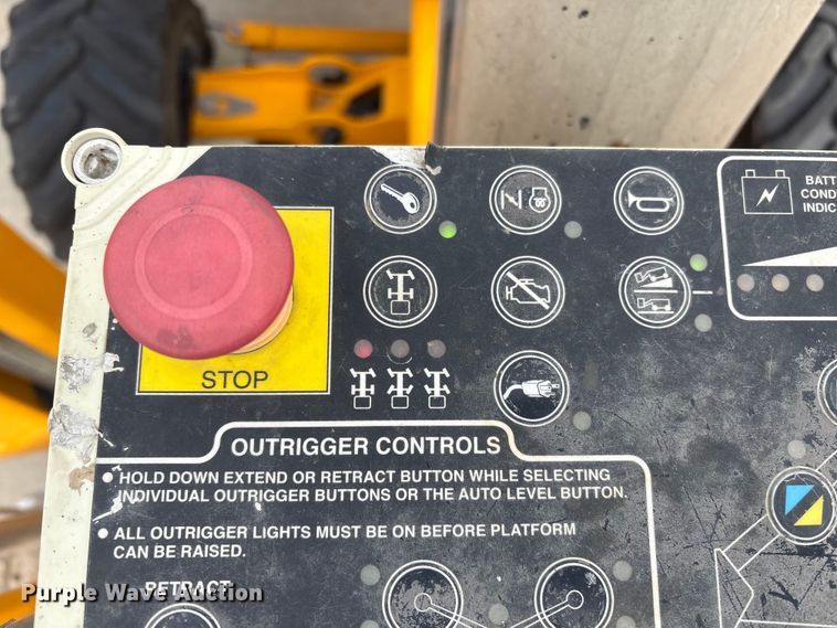 image for item FG2746 2015 Haulotte 55XA boom lift