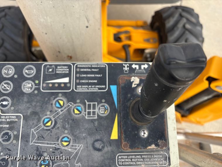 image for item FG2746 2015 Haulotte 55XA boom lift