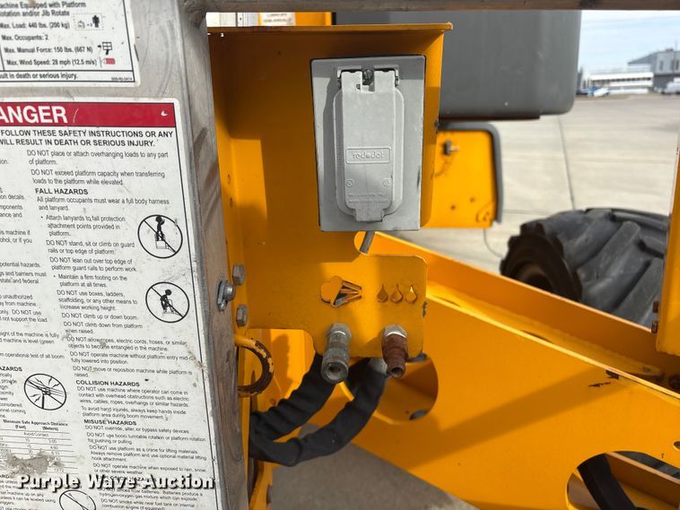 image for item FG2746 2015 Haulotte 55XA boom lift