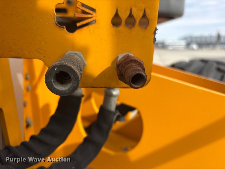 image for item FG2746 2015 Haulotte 55XA boom lift