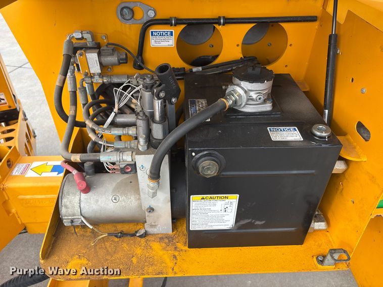 image for item FG2746 2015 Haulotte 55XA boom lift