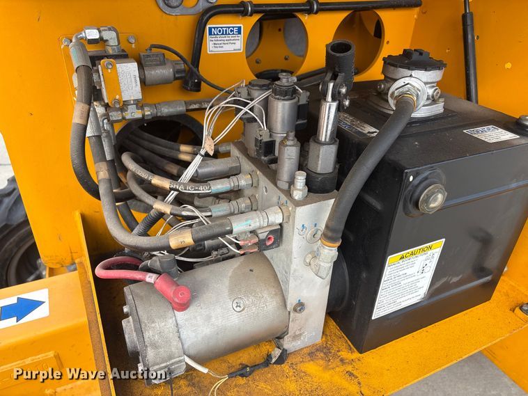 image for item FG2746 2015 Haulotte 55XA boom lift