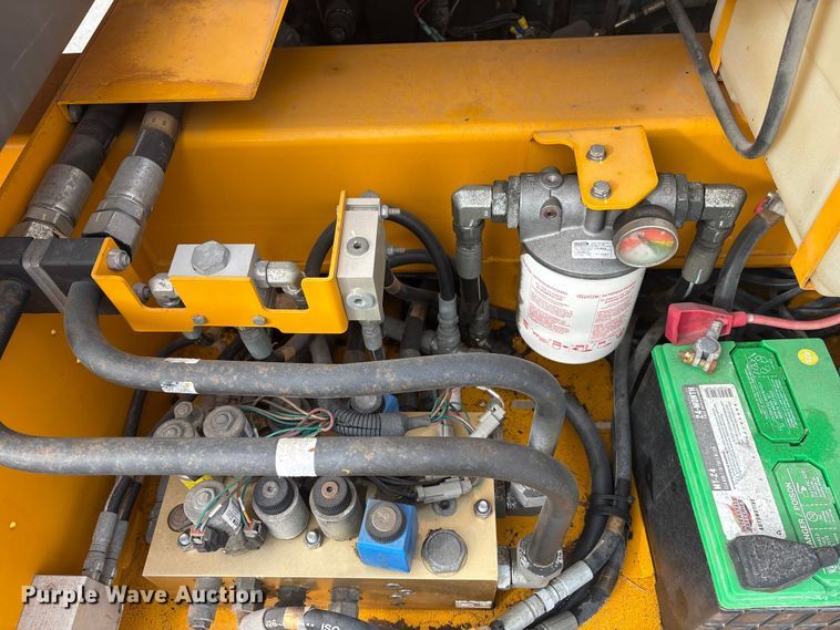 image for item FG2746 2015 Haulotte 55XA boom lift