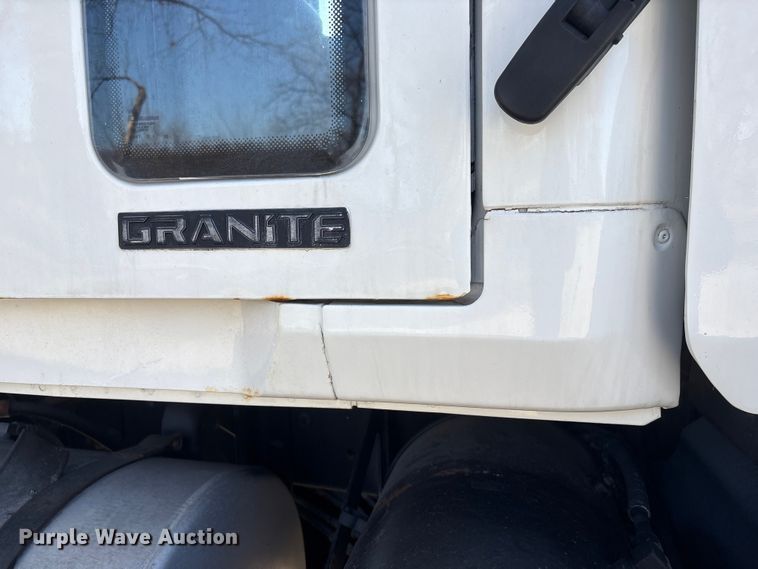 image for item FG2772 2007 Mack CV713 dump truck