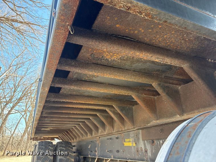 image for item FG2772 2007 Mack CV713 dump truck