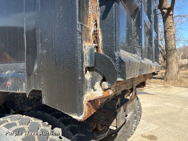 image for item FG2772 2007 Mack CV713 dump truck