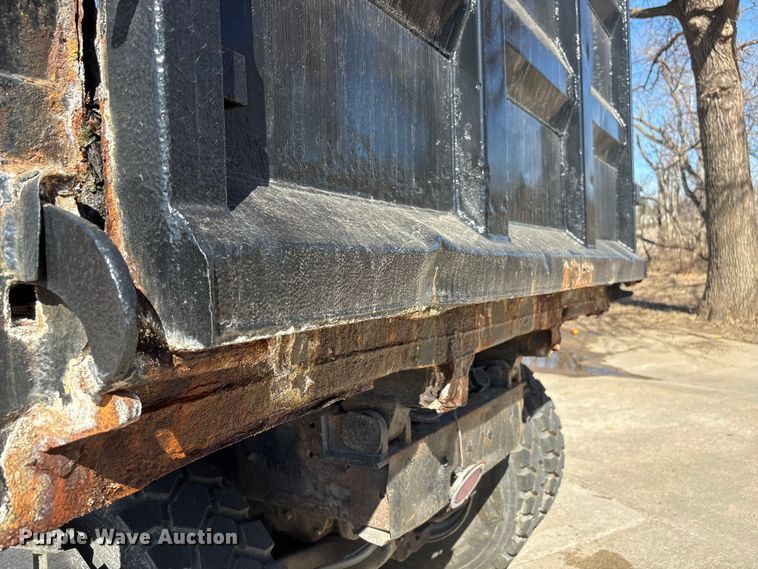 image for item FG2772 2007 Mack CV713 dump truck