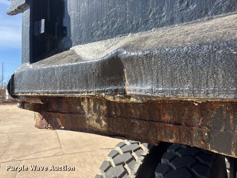 image for item FG2772 2007 Mack CV713 dump truck