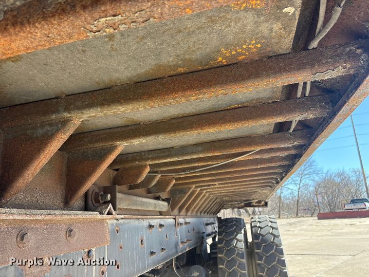 image for item FG2772 2007 Mack CV713 dump truck