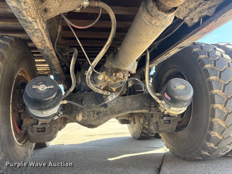 image for item FG2772 2007 Mack CV713 dump truck