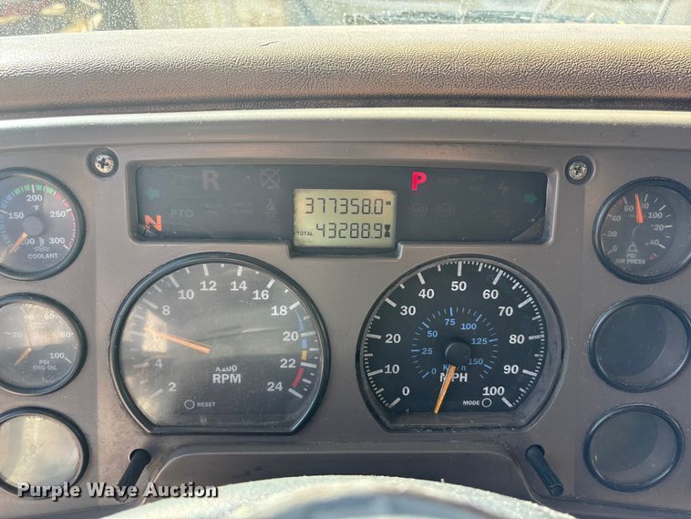 image for item FG2772 2007 Mack CV713 dump truck