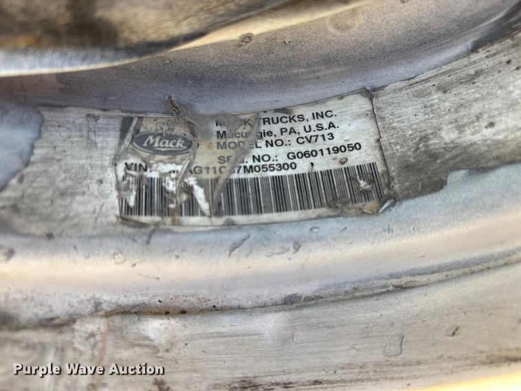 image for item FG2772 2007 Mack CV713 dump truck