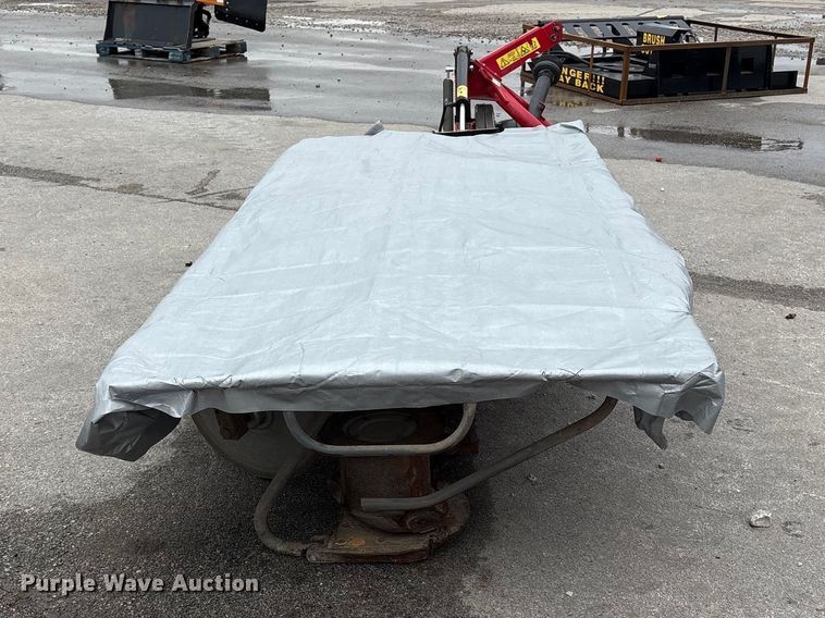 image for item FG2857 AGCO DM287 disc mower