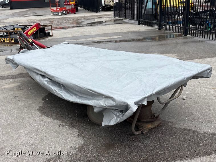 image for item FG2857 AGCO DM287 disc mower