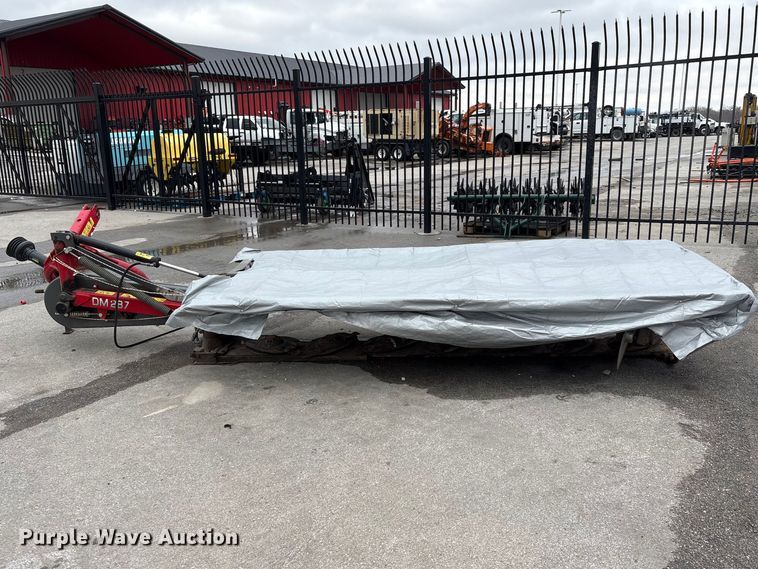 image for item FG2857 AGCO DM287 disc mower