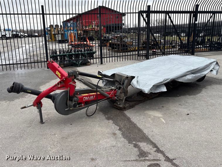 image for item FG2857 AGCO DM287 disc mower