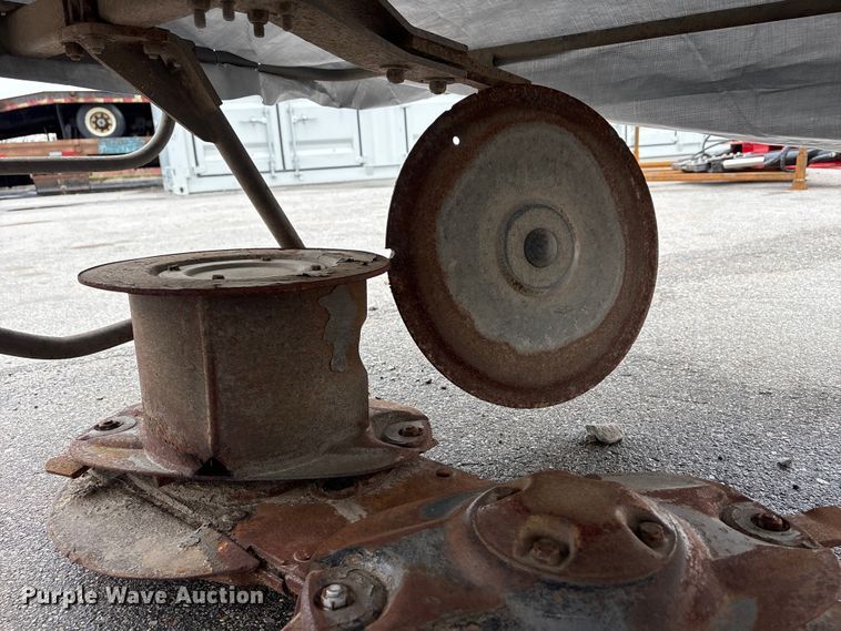 image for item FG2857 AGCO DM287 disc mower