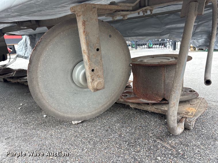 image for item FG2857 AGCO DM287 disc mower