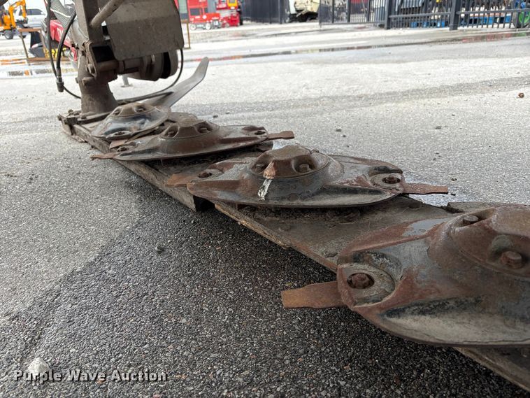 image for item FG2857 AGCO DM287 disc mower