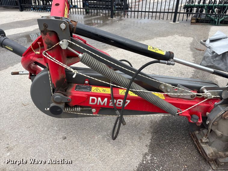 image for item FG2857 AGCO DM287 disc mower