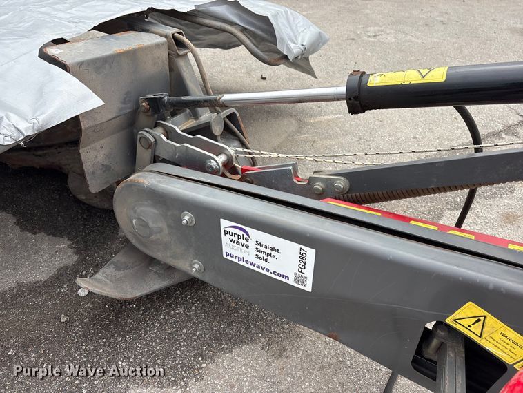 image for item FG2857 AGCO DM287 disc mower