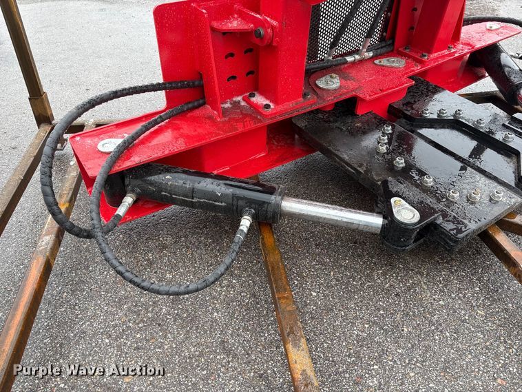 image for item FG2858 2025 Giyi TS29 skid steer tree shear