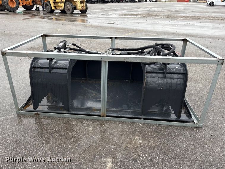 image for item FG2859 2025 Wolverine GB-11-72W skid steer grapple bucket