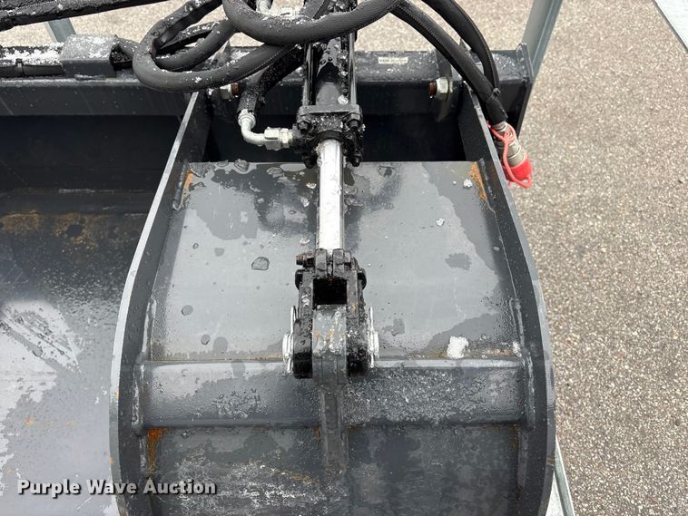 image for item FG2859 2025 Wolverine GB-11-72W skid steer grapple bucket