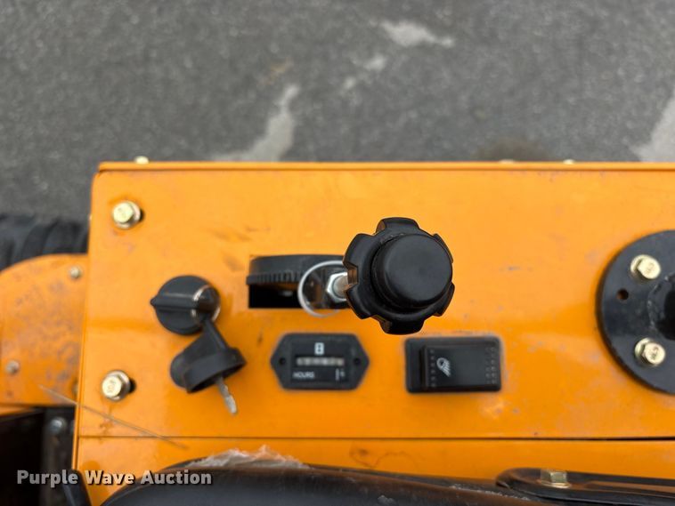 image for item FG2862 2026 Vicsec L13 wheeled mini excavator