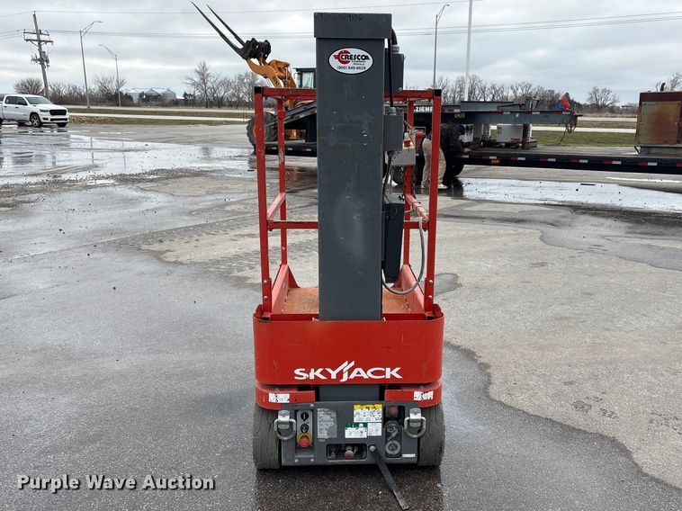 image for item FG2863 2017 SkyJack SJ12 vertical lift