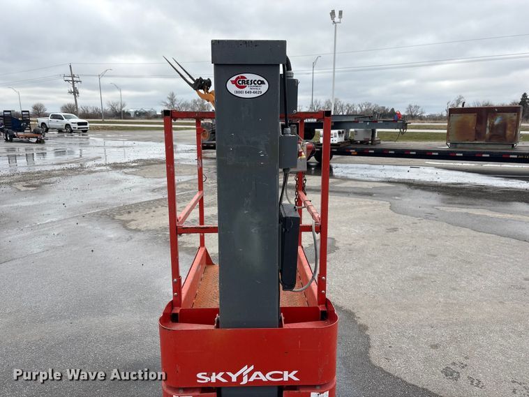 image for item FG2863 2017 SkyJack SJ12 vertical lift