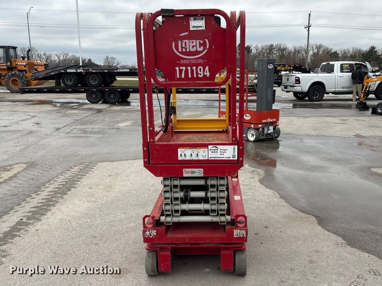 image for item FG2864 2018 MEC 1330SE scissor lift