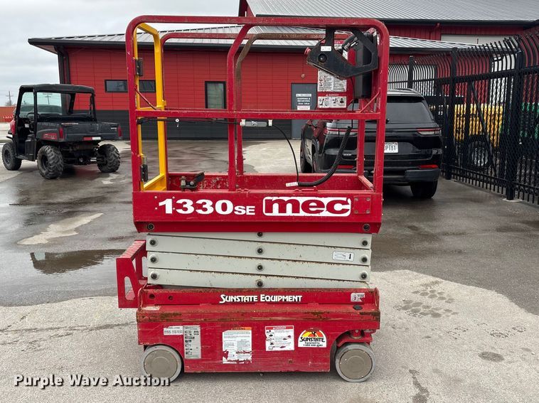 image for item FG2864 2018 MEC 1330SE scissor lift