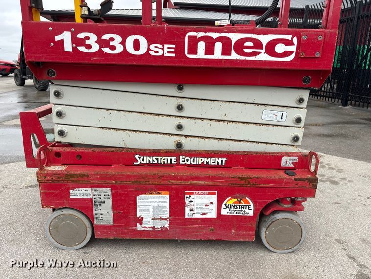 image for item FG2864 2018 MEC 1330SE scissor lift