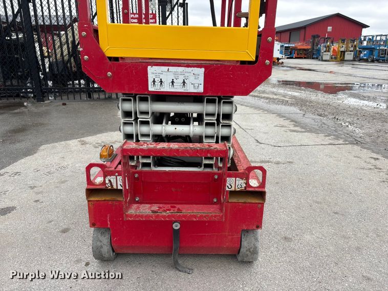 image for item FG2864 2018 MEC 1330SE scissor lift