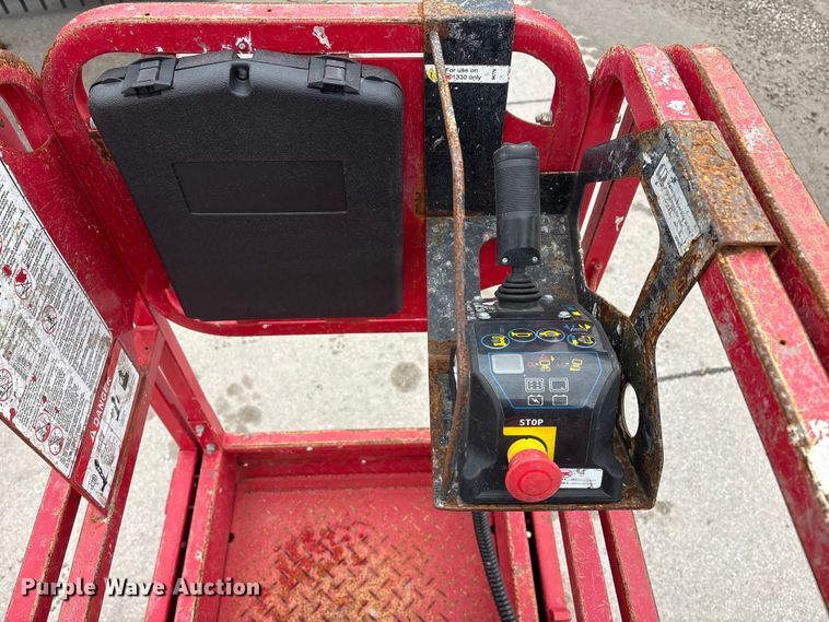 image for item FG2864 2018 MEC 1330SE scissor lift