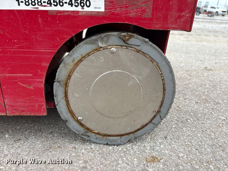 image for item FG2864 2018 MEC 1330SE scissor lift