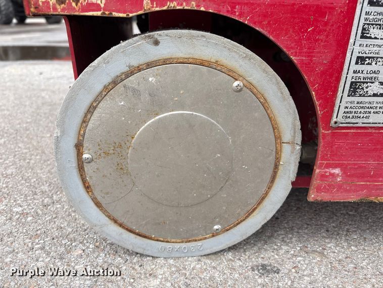 image for item FG2864 2018 MEC 1330SE scissor lift