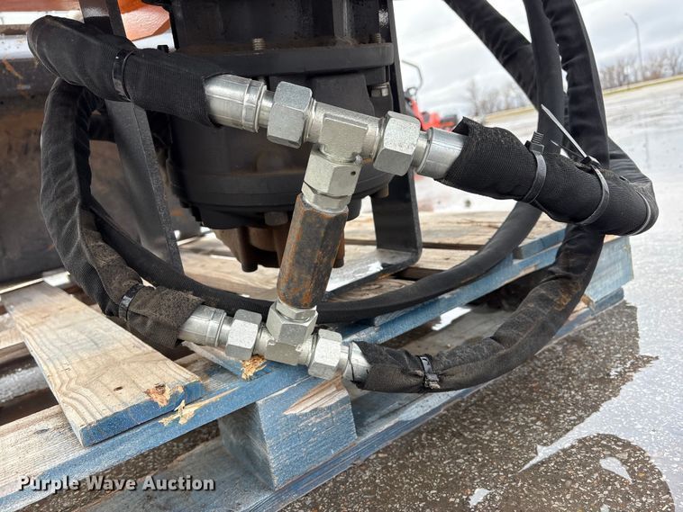 image for item FG2865 2025 Arteer TSG-31W skid steer stump grinder