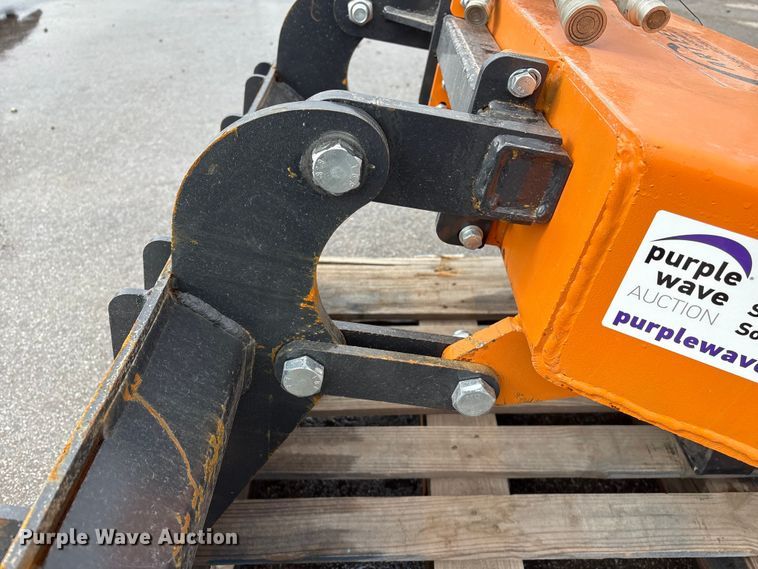 image for item FG2865 2025 Arteer TSG-31W skid steer stump grinder