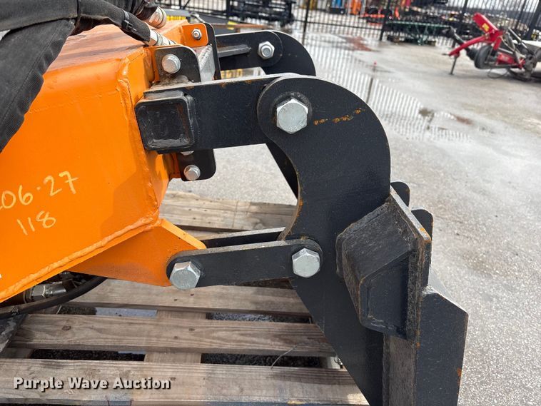 image for item FG2865 2025 Arteer TSG-31W skid steer stump grinder