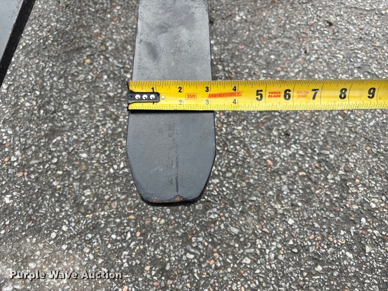 image for item FG2866 2025 Giyi SF60 skid steer forks